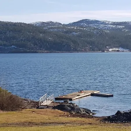 Pa Bondegard, Med Batutleie Vakantiehuis *