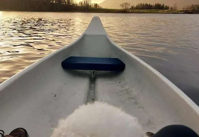 Pa Bondegard, Med Batutleie